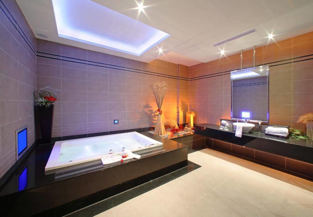 Amain Boutique Motel - Tucheng 217 Εξωτερικό φωτογραφία