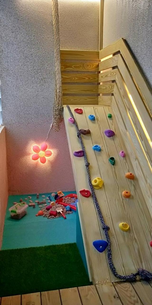 Amain Boutique Motel - Tucheng 217 Εξωτερικό φωτογραφία